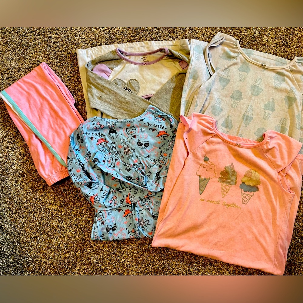 Girls nightgown bundle - plus pair of pajama pants!
